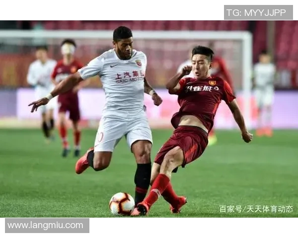 武汉足球队强势领跑联赛积分榜积分达到71分展现冠军实力 武汉足球队强势领跑联赛积分榜积分达到71分展现冠军实力