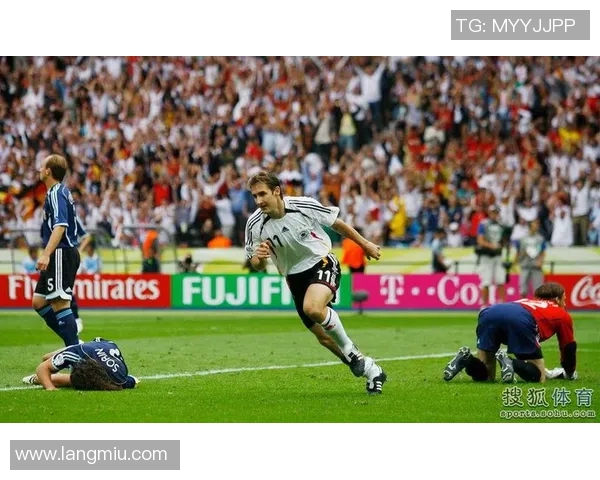 北京篮球队在世界杯预选赛中的奋战历程与突破成就全景回顾 北京篮球队在世界杯预选赛中的奋战历程与突破成就全景回顾