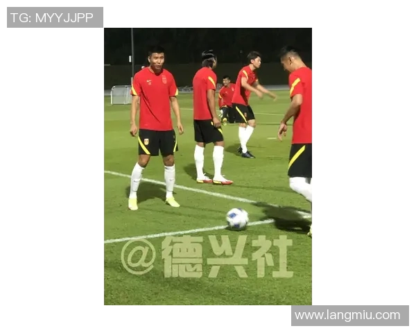 如何创作足球明星壁画的步骤与技巧分享