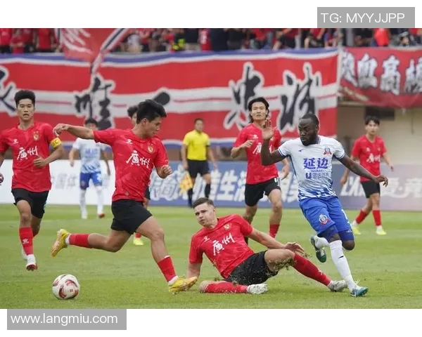 广州足球队整体压制革新探讨与未来发展路径分析 广州足球队整体压制革新探讨与未来发展路径分析