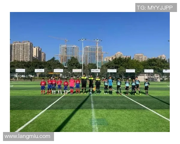 河源足球明星阵容全景展示与精彩瞬间回顾 河源足球明星阵容全景展示与精彩瞬间回顾